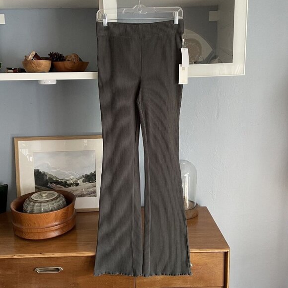 GOOD AMERICAN Ribbed Slim Flare High Rise Pants in Ink Size 3 - Picture 2 of 7